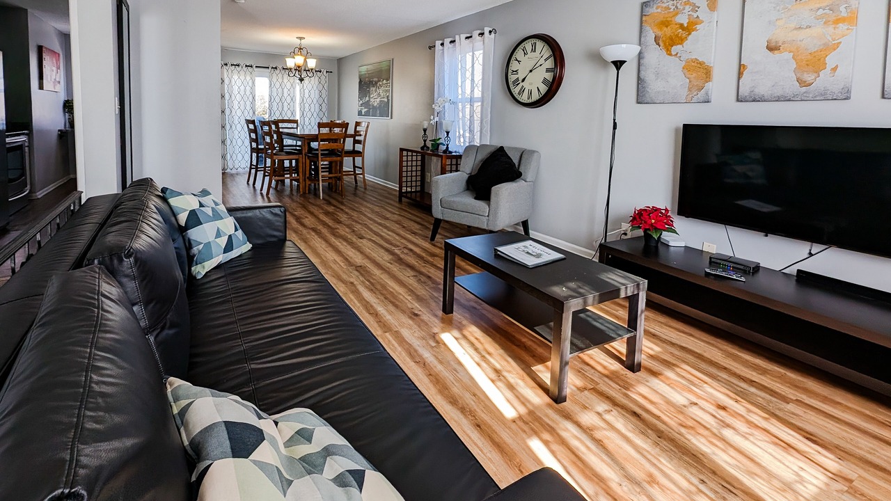 Photo of Livingroom in Lenexa