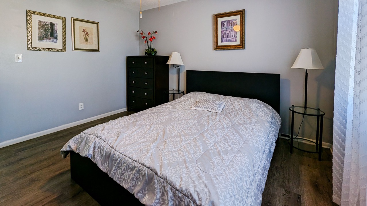 Photo of Bedroom in Lenexa