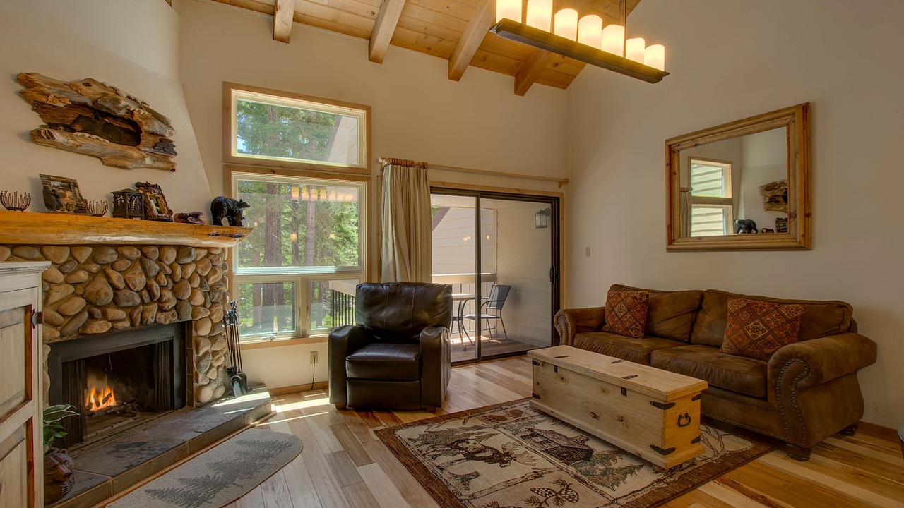 Photo of Livingroom in Carnelian Woods