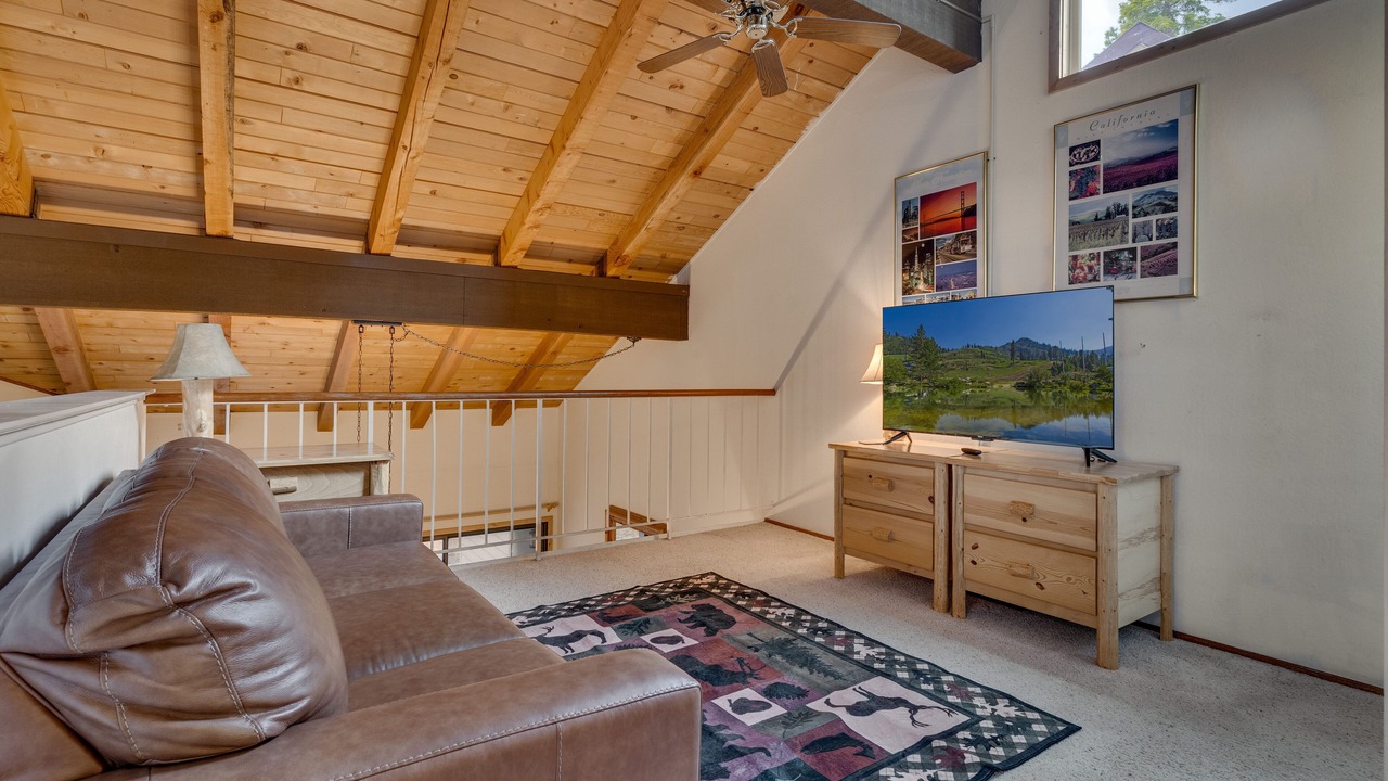 Photo of Livingroom in Carnelian Woods