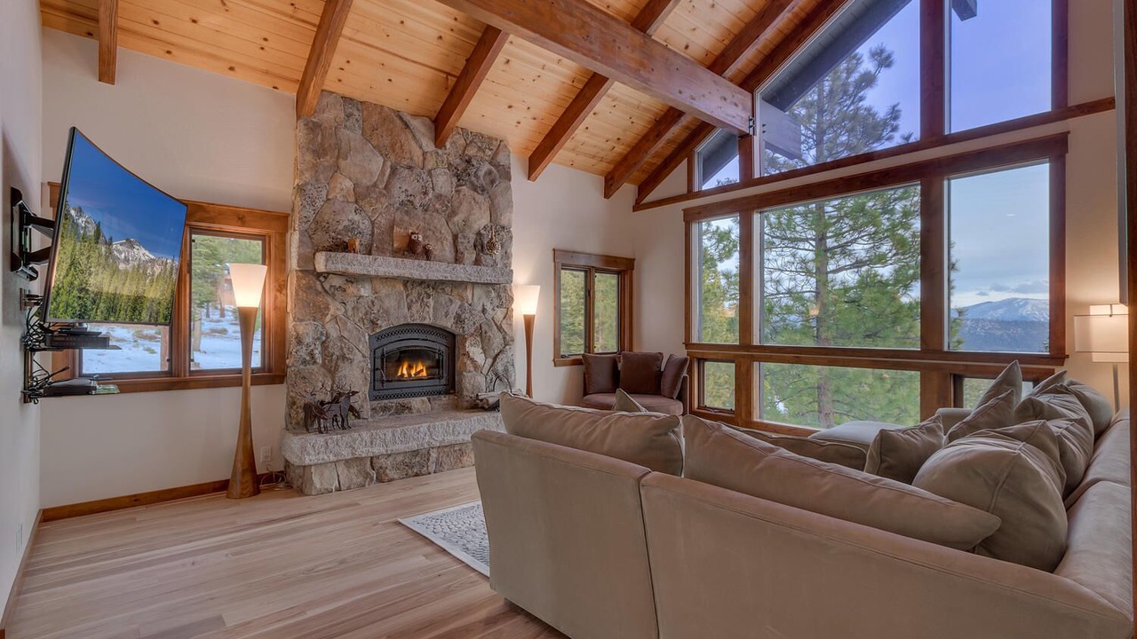 Photo of Livingroom in Kingswood Estates