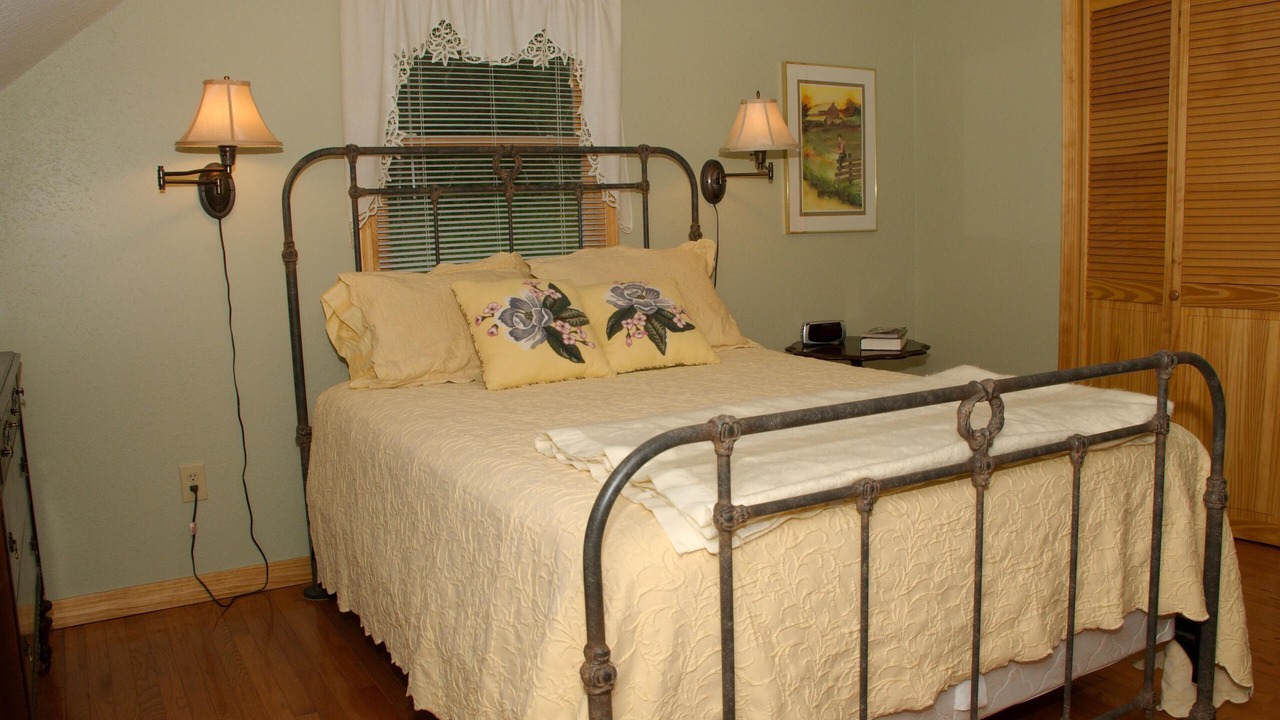 Photo of Bedroom in Canton
