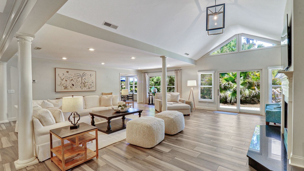 Photo of Livingroom in Sea Pines