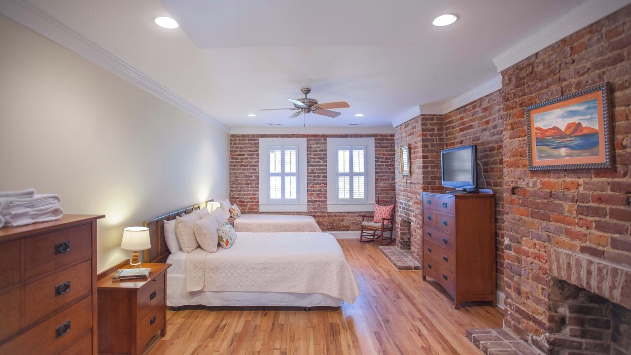 Photo of Bedroom in Beach Institute