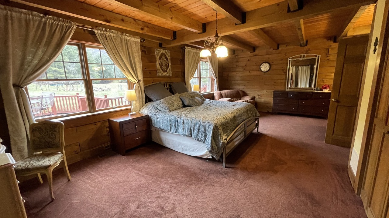 Photo of Bedroom in Mount Hope