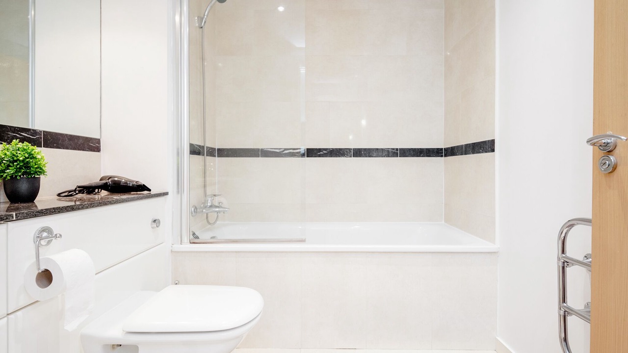 Photo of Bathroom in Docklands