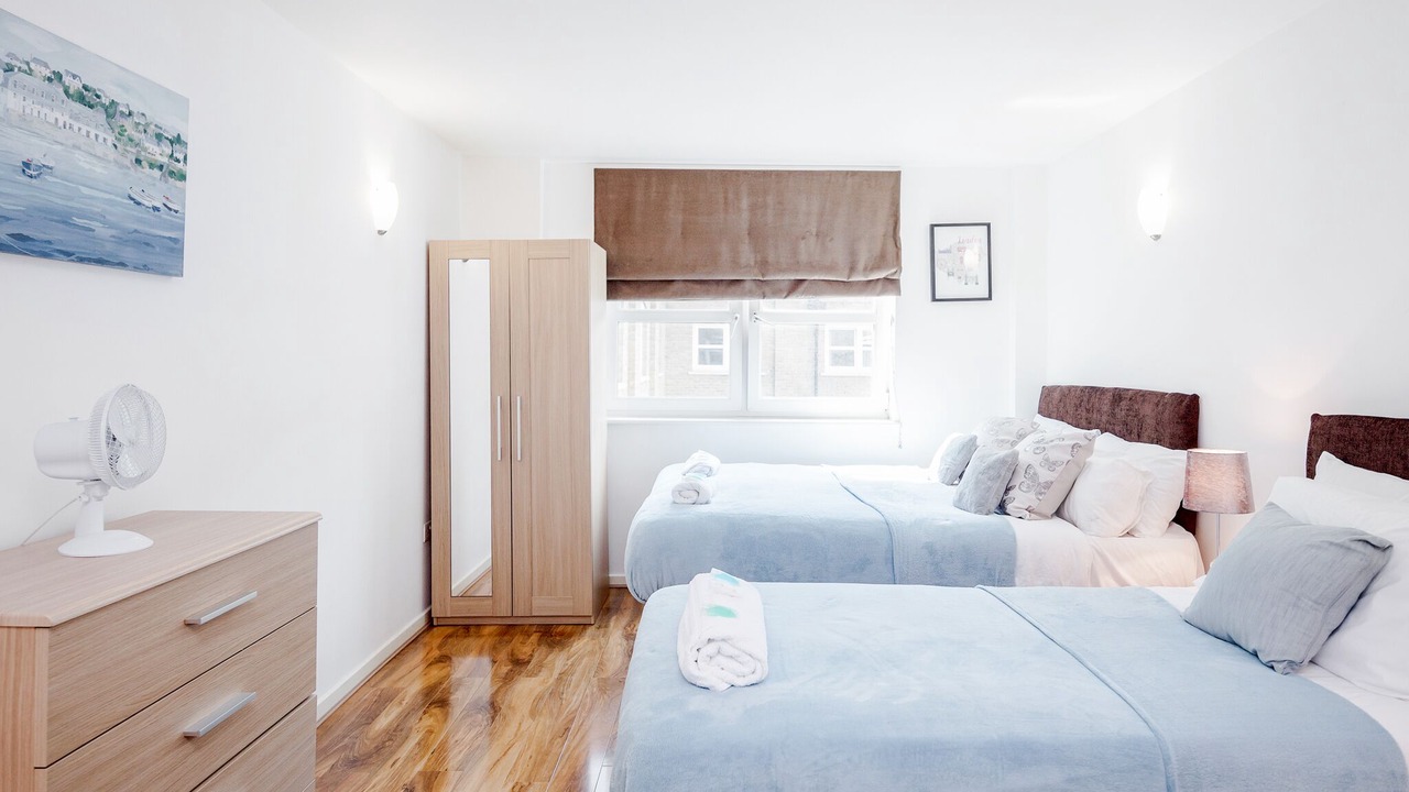 Photo of Bedroom in Docklands