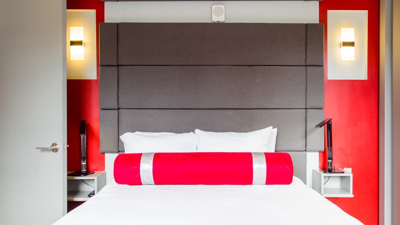 Photo of Bedroom in Central Business District
