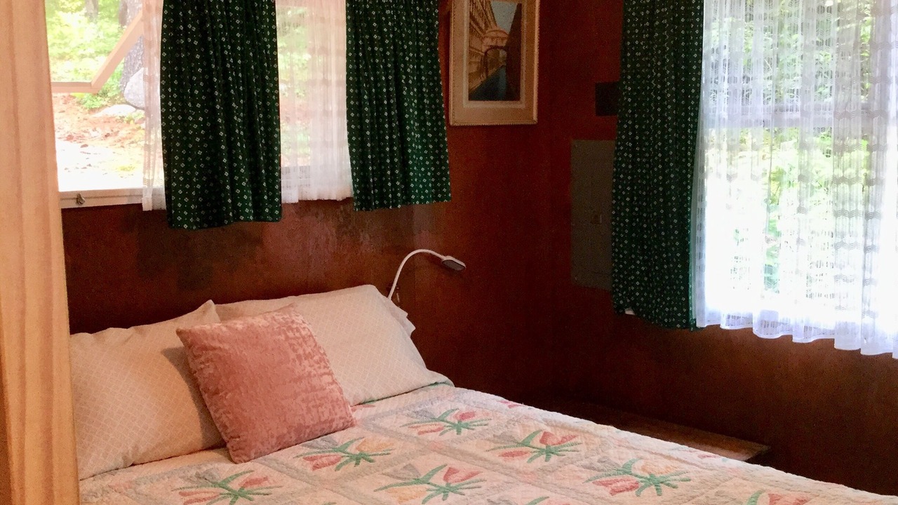 Photo of Bedroom in Ellsworth