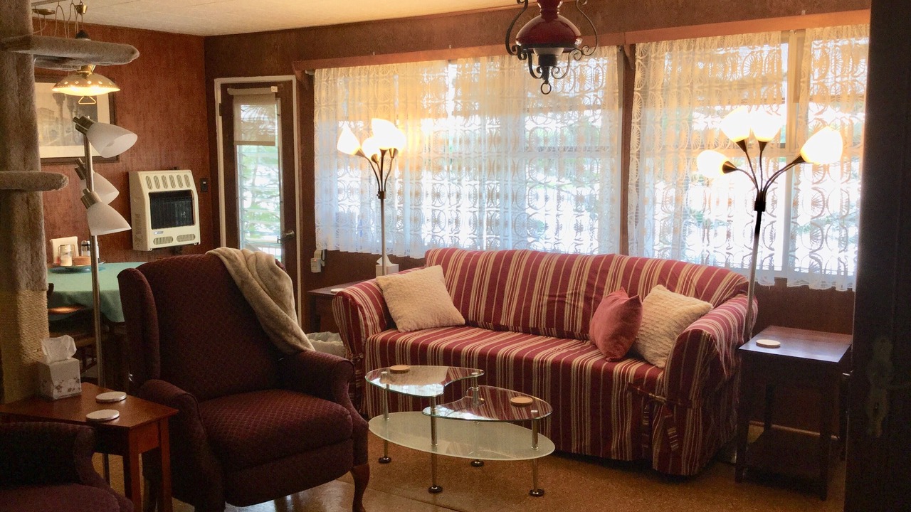 Photo of Livingroom in Ellsworth