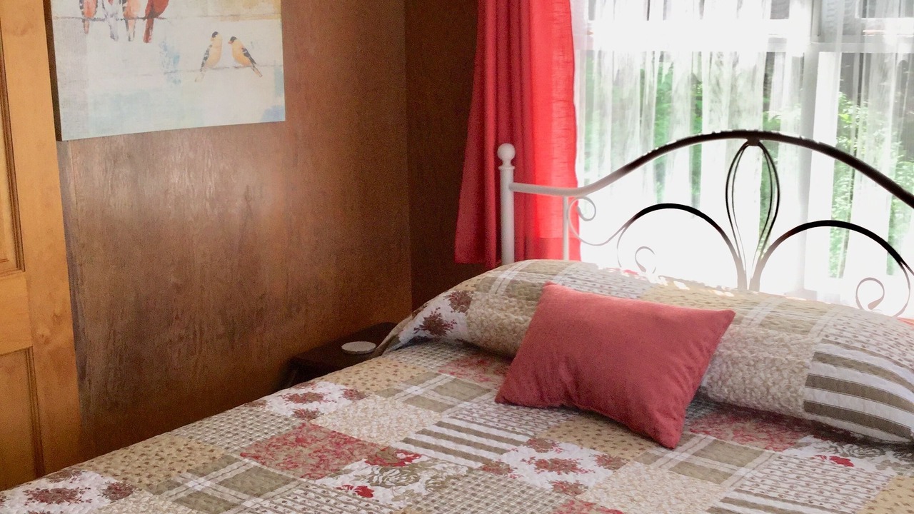 Photo of Bedroom in Ellsworth