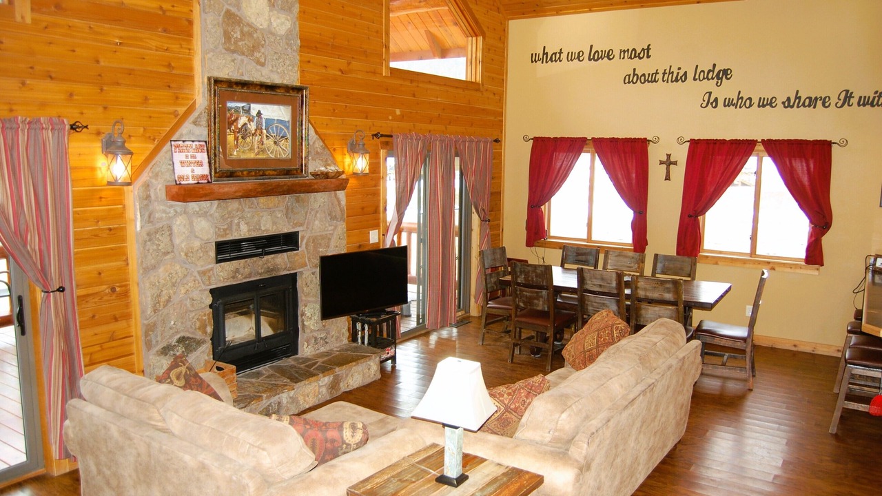 Photo of Bedroom in Hill City