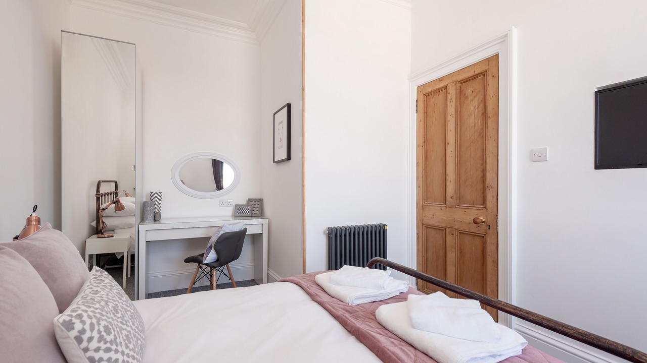 Photo of Bedroom in Edinburgh