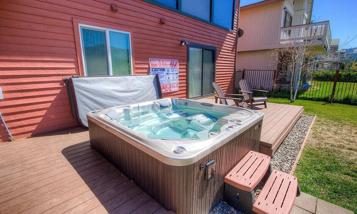 Photo of Outdoor in Tahoe Keys