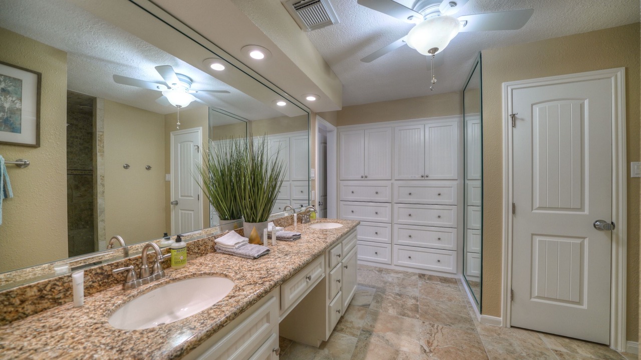 Photo of Bathroom in Walden on Lake Conroe