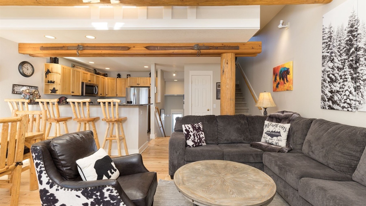 Photo of Livingroom in Saddle Ridge