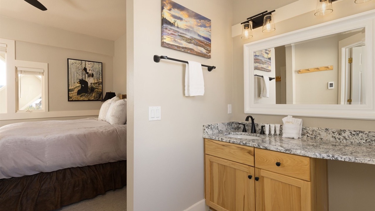 Photo of Bathroom in Saddle Ridge