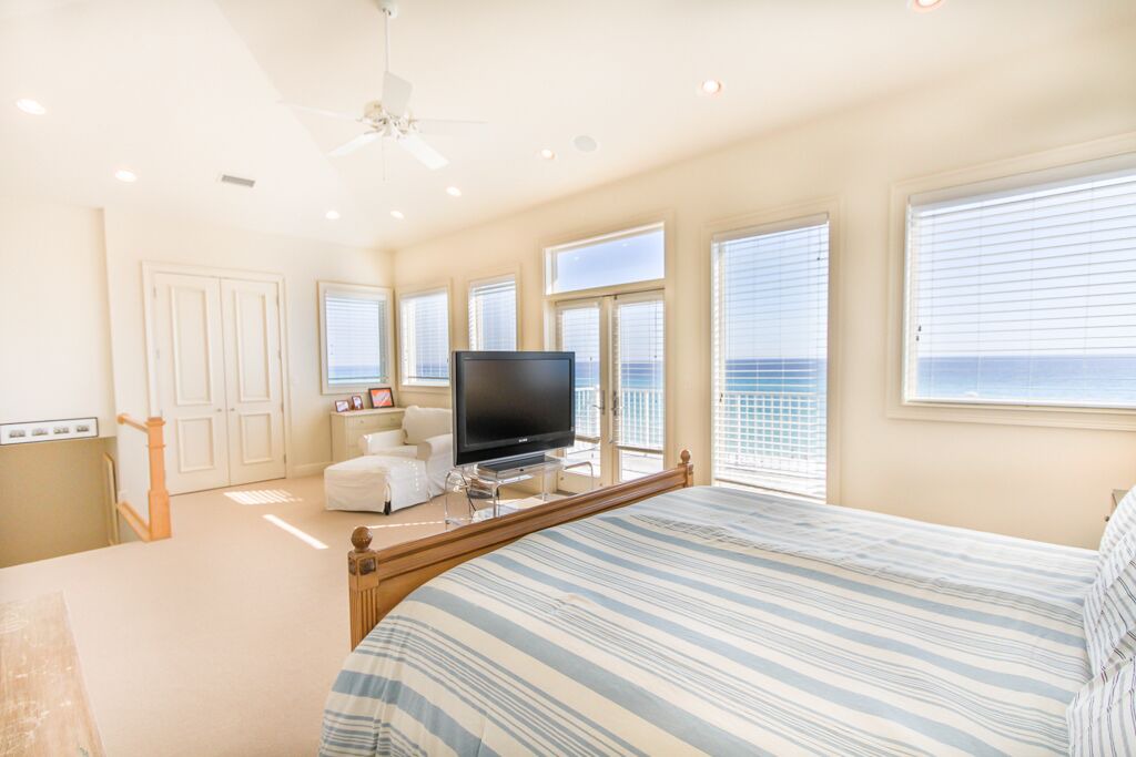 Photo of Bedroom in Gulf Pines