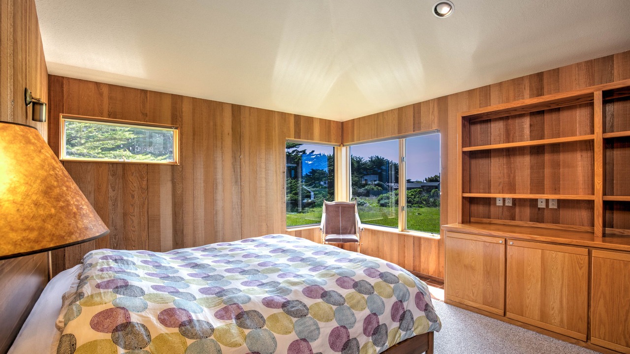 Photo of Bedroom in Sea Ranch