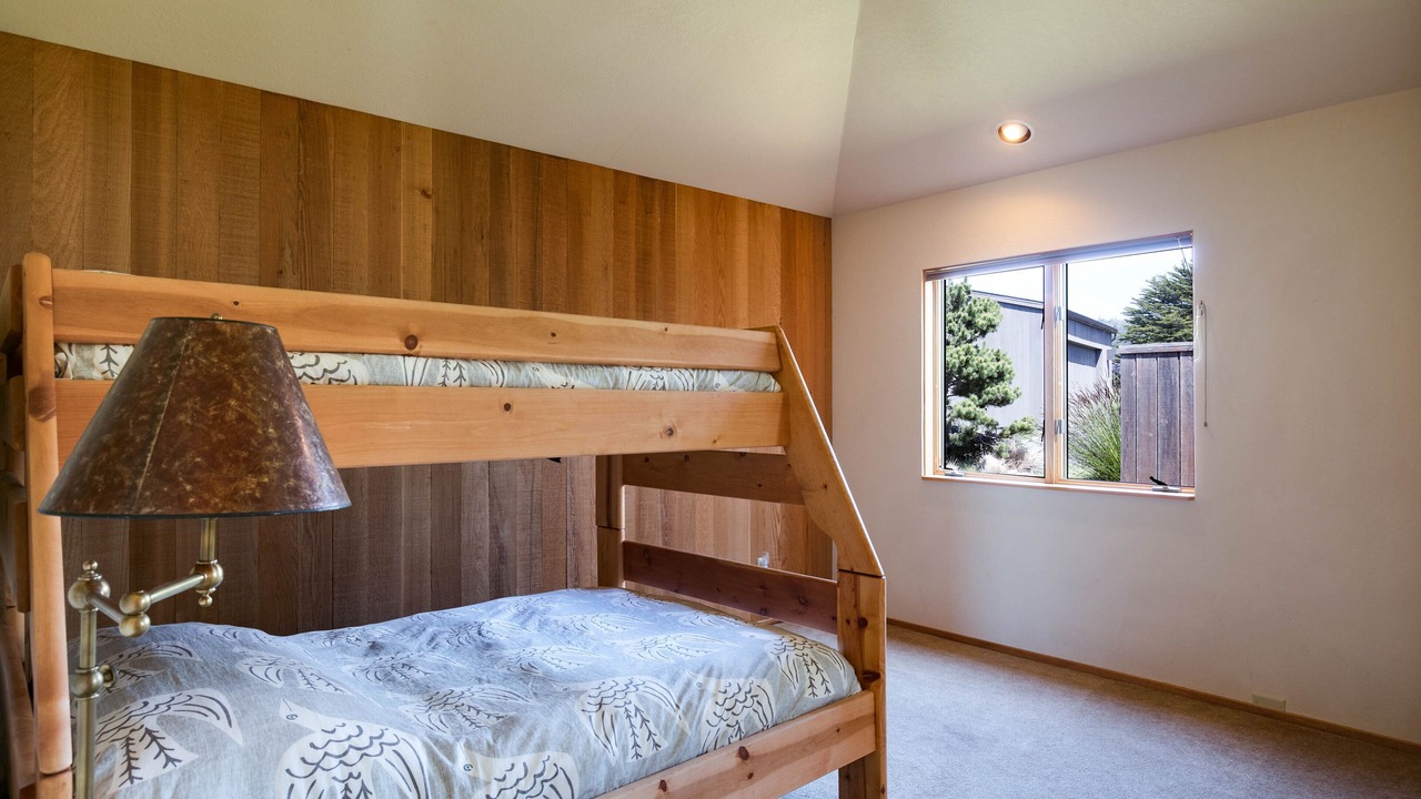 Photo of Bedroom in Sea Ranch