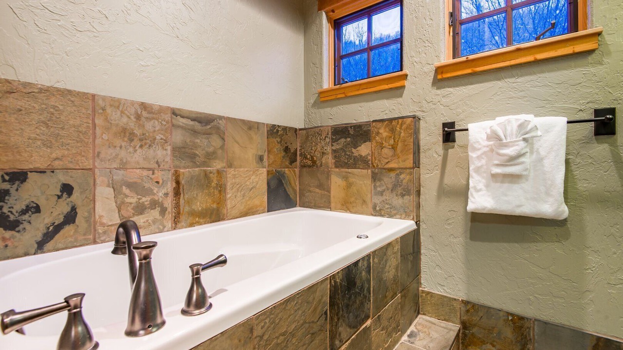 Photo of Bathroom in Sundance