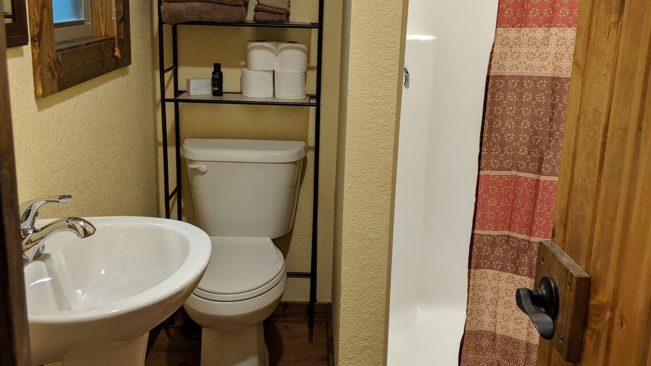 Photo of Bathroom in Newnata