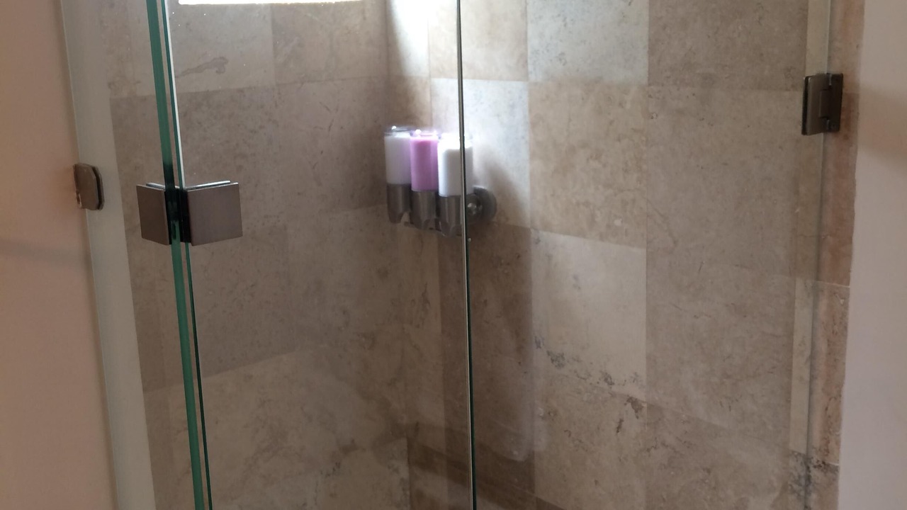 Photo of Bathroom in Del Valle