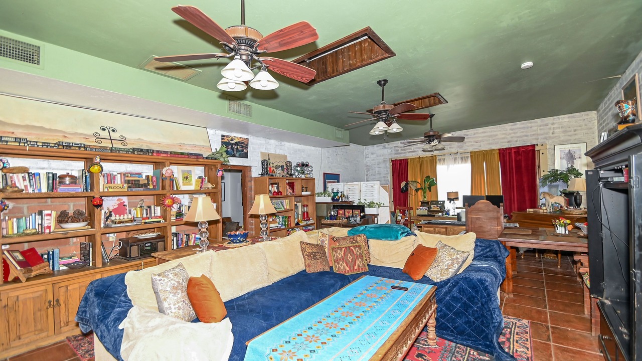 Photo of Livingroom in Tanque Verde