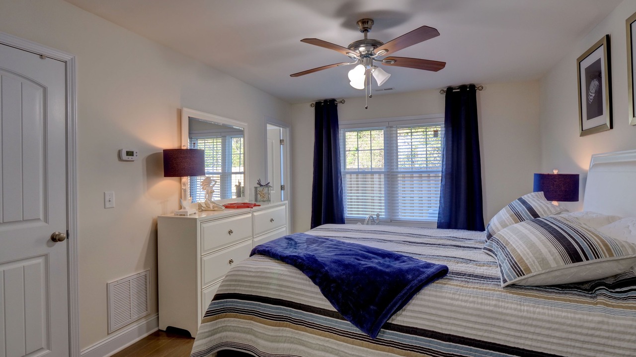 Photo of Bedroom in Wilmington Beach
