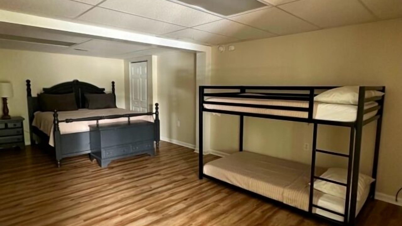 Photo of Bedroom in Huddleston