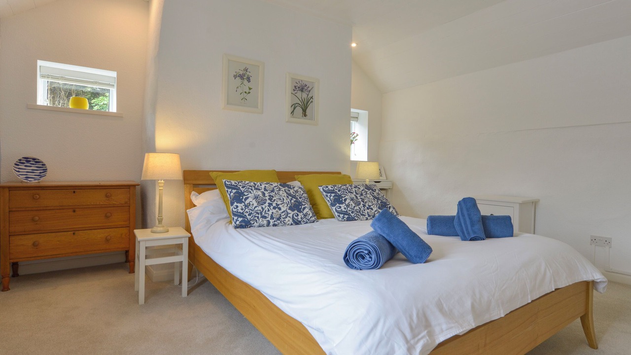 Photo of Bedroom in Portloe