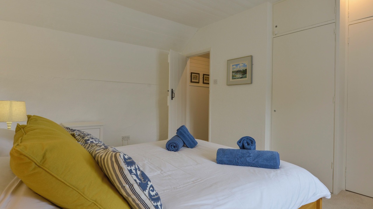 Photo of Bedroom in Portloe