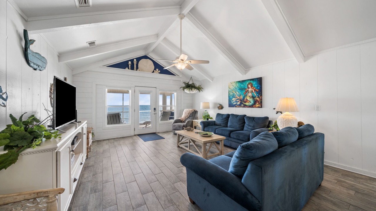 Photo of Livingroom in Surf Side Shores