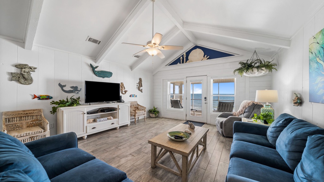 Photo of Livingroom in Surf Side Shores