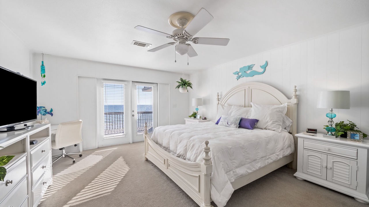 Photo of Bedroom in Surf Side Shores