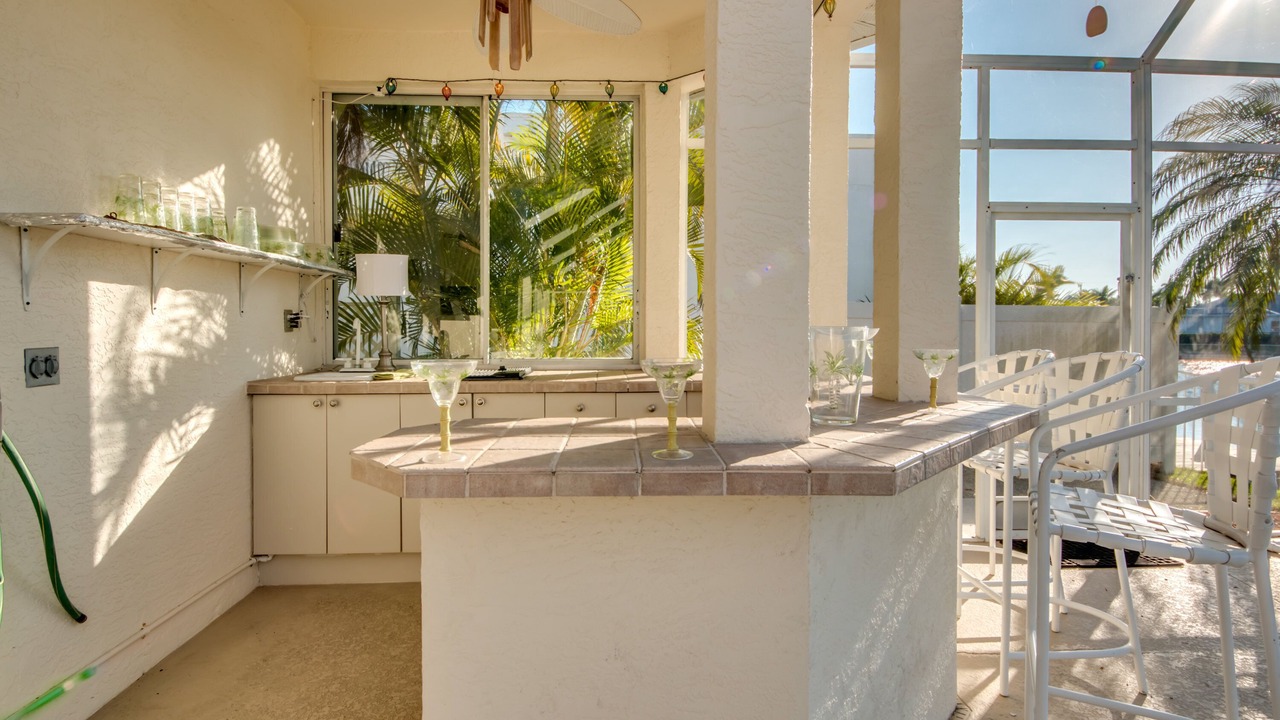 Photo of Outdoor in Pelican