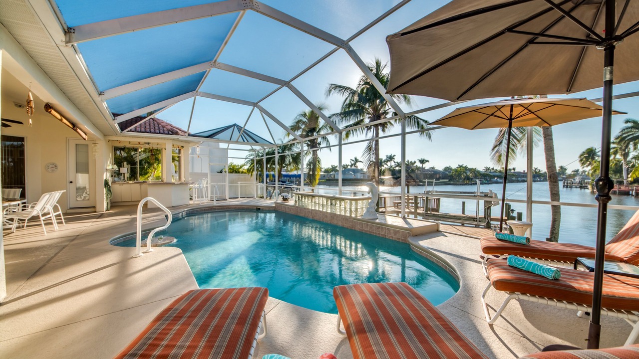 Photo of Outdoor in Pelican