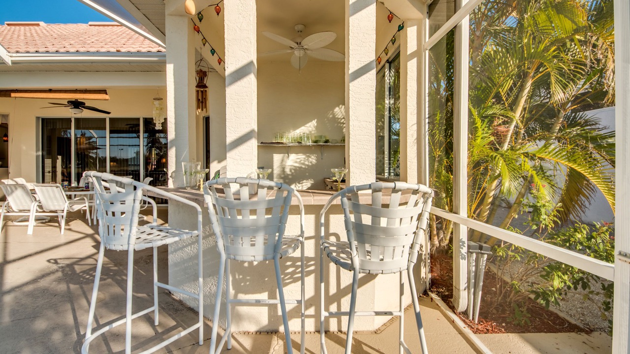 Photo of Outdoor in Pelican