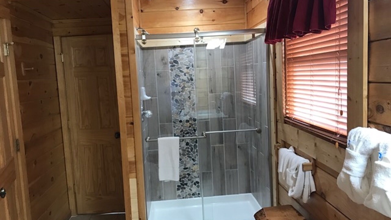 Photo of Bathroom in Pigeon Forge