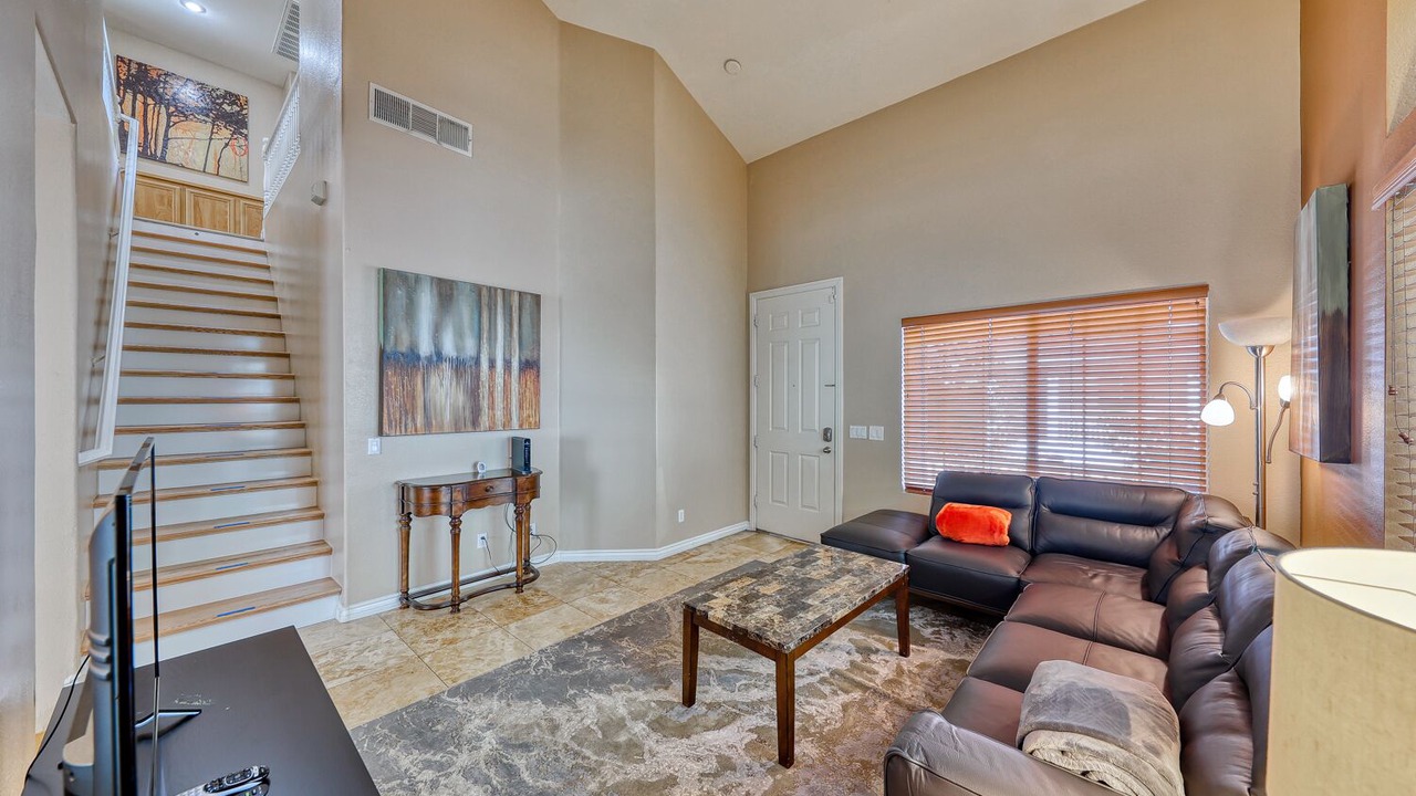 Photo of Livingroom in Silverado Ranch