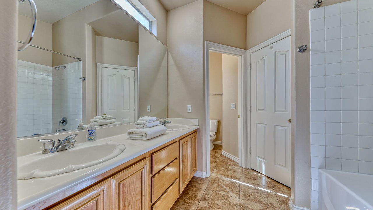 Photo of Bathroom in Silverado Ranch