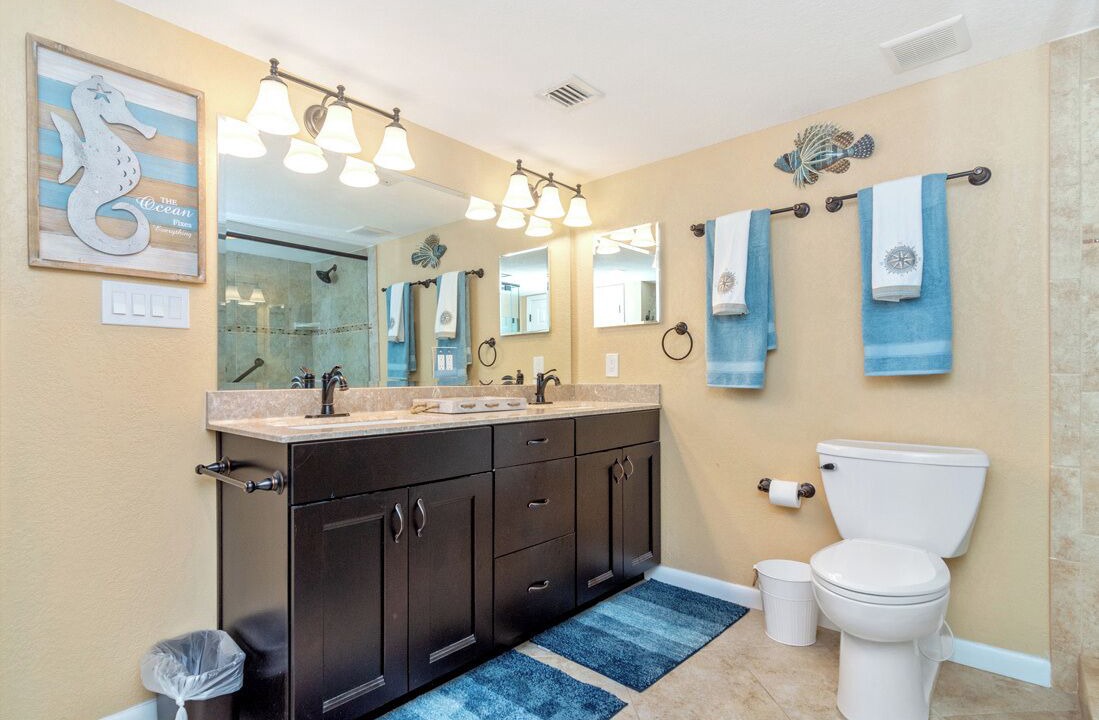 Photo of Bathroom in Holiday Isle