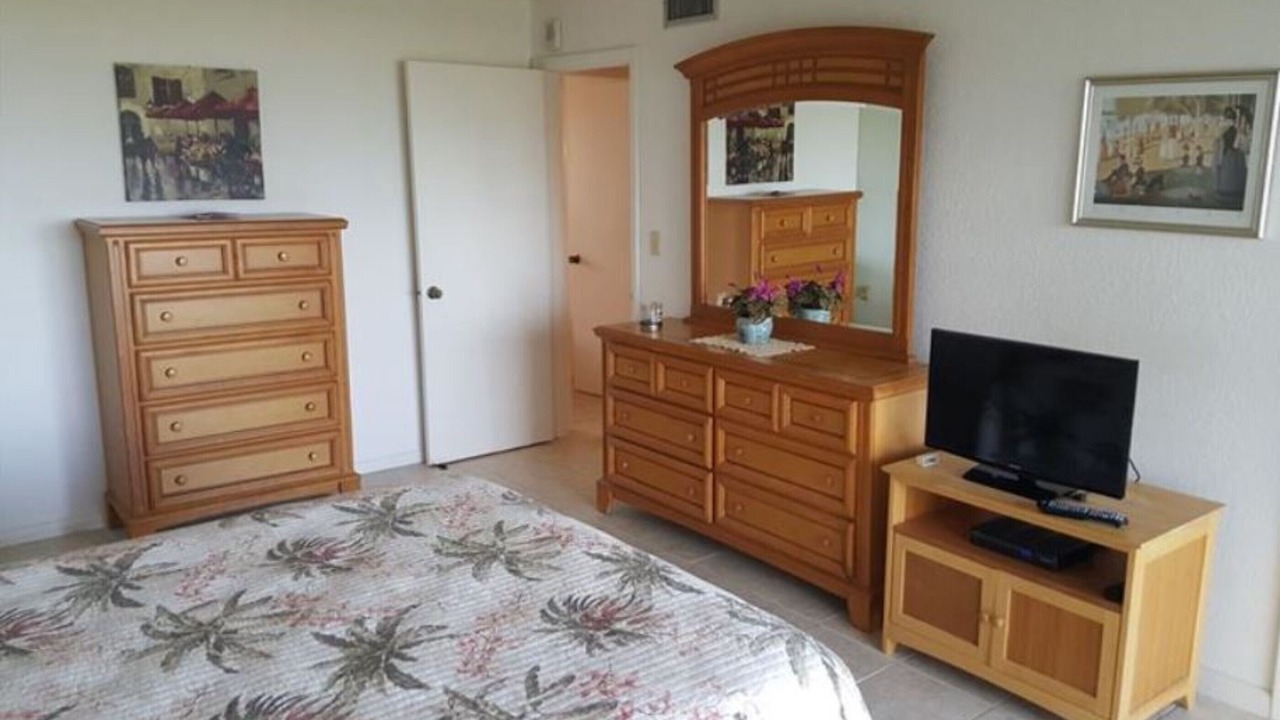 Photo of Bedroom in Sand Key