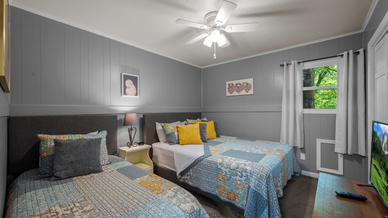 Photo of Bedroom in Townsend