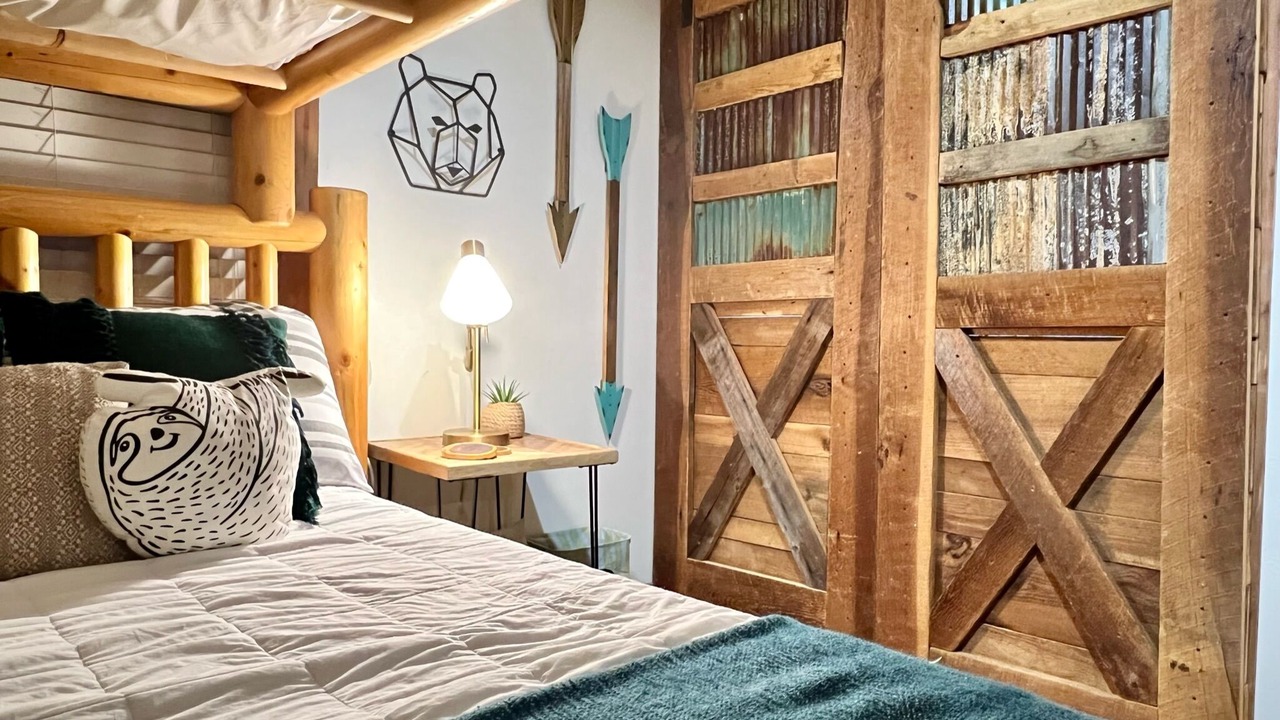 Photo of Bedroom in Hot Springs Village