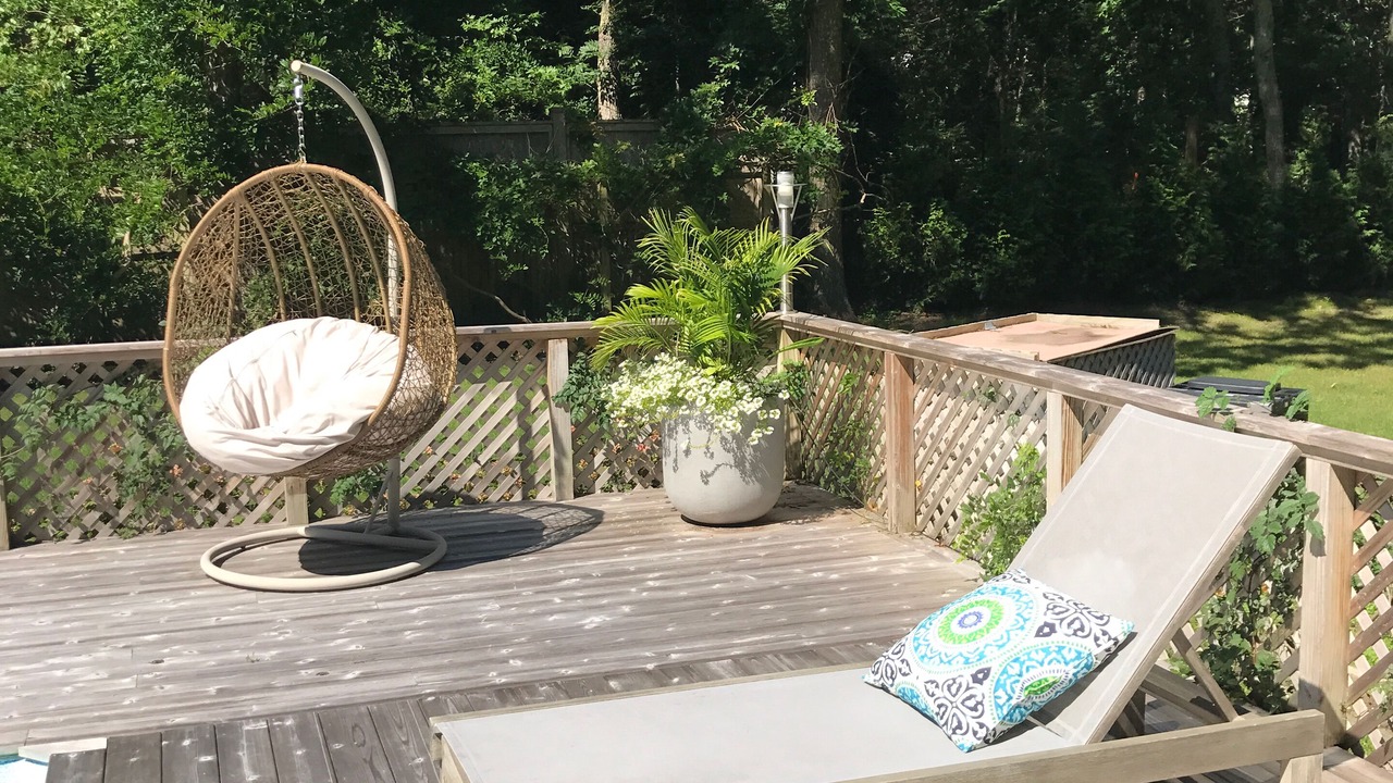 Photo of Patio Balcony in East Hampton North