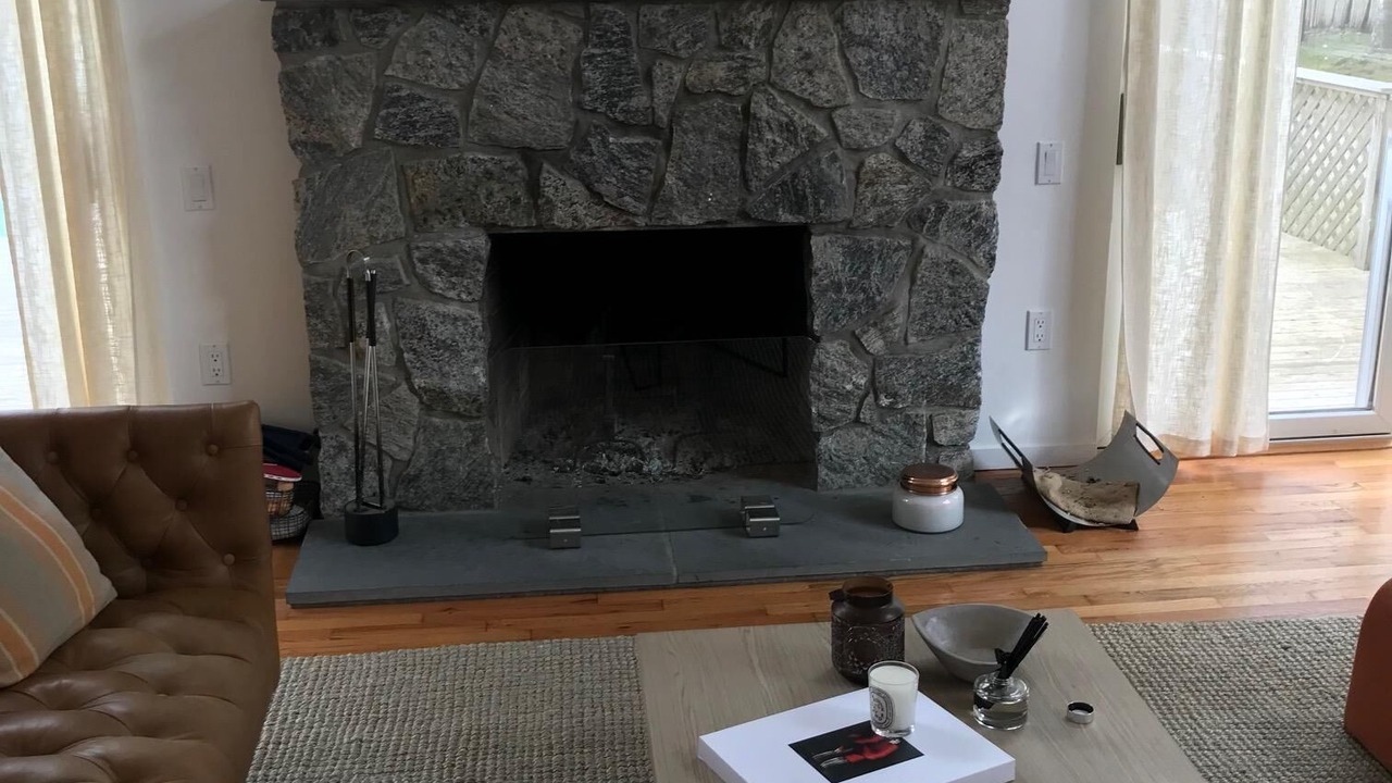 Photo of Livingroom in East Hampton North