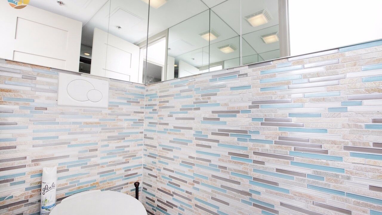 Photo of Bathroom in Mid Beach