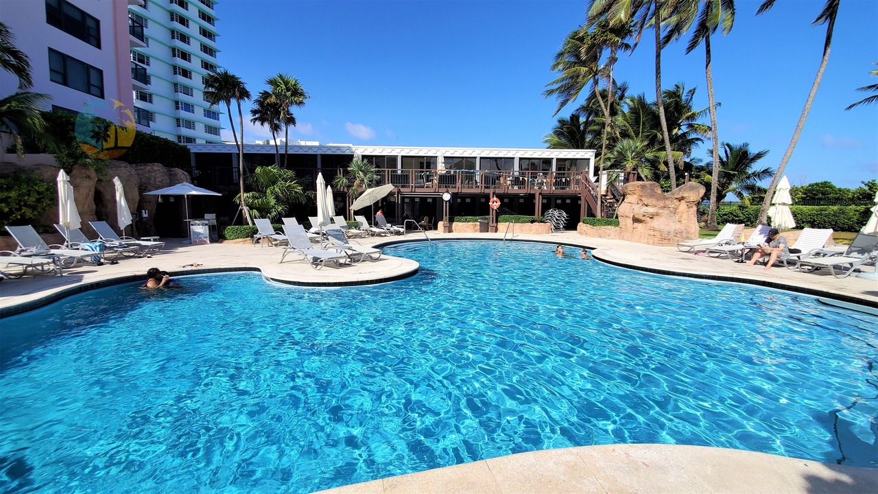 Photo of Outdoor in Mid Beach