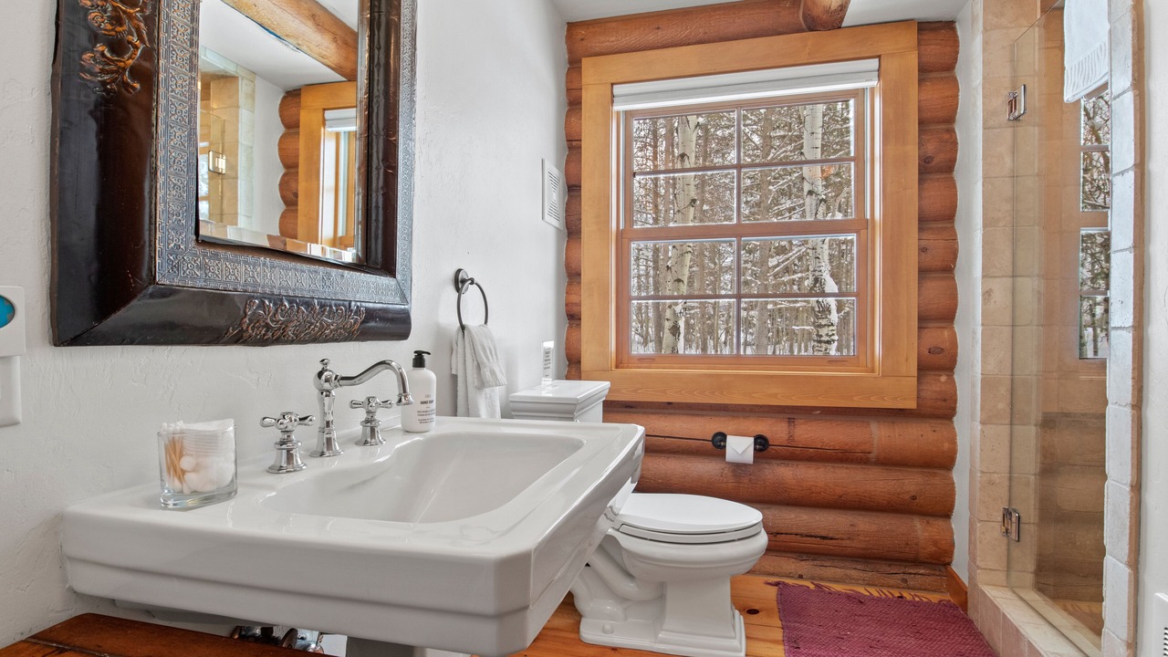 Photo of Bathroom in Moose Wilson Road
